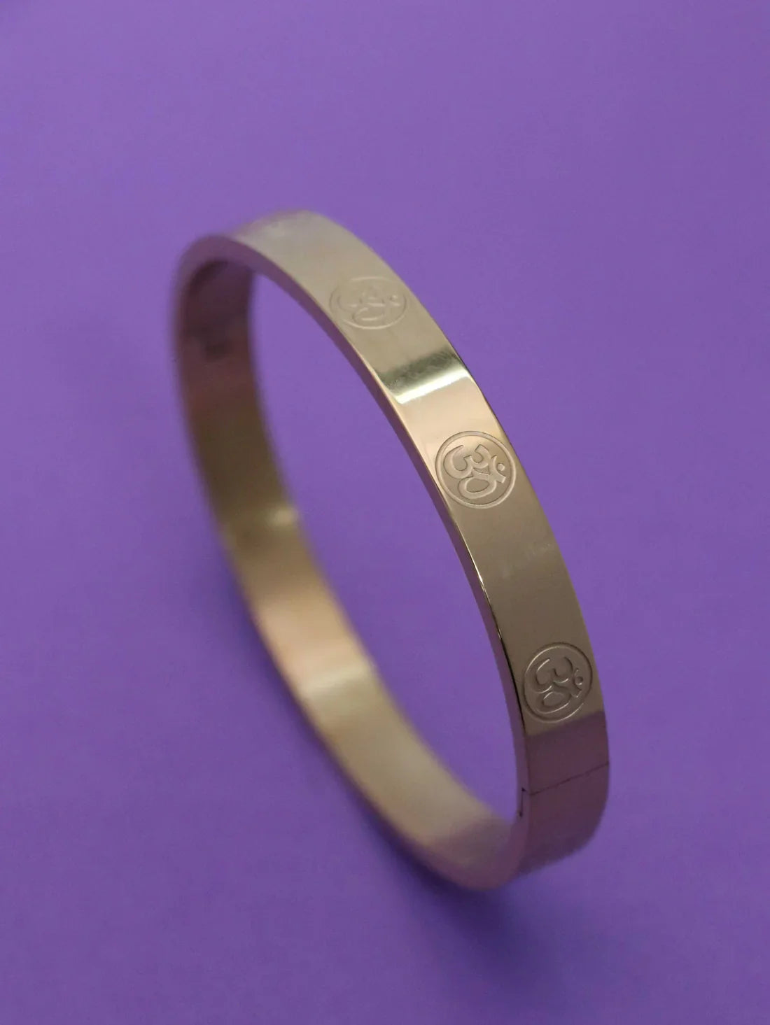 Stunning Om Men's Gold Bracelet