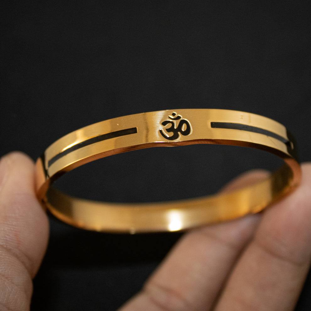 Om Men's Gold Bracelet With Black Line