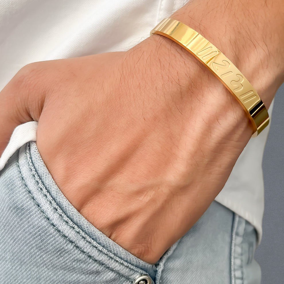 Copy of Shiny Om Loose Bracelet For Men (8 Inch)Ram Men's Gold Bracelet