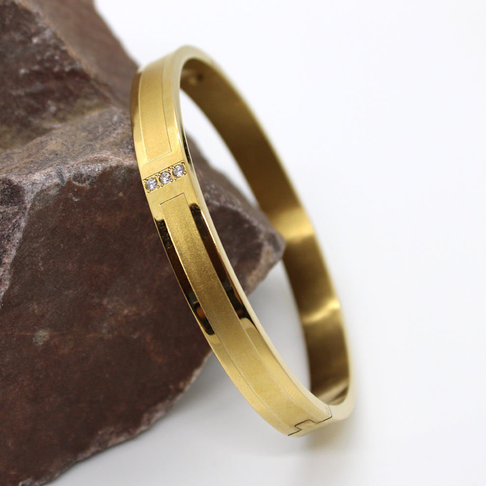 Matte and Shiny Finish with Three Diamond Gold Bracelet for Men